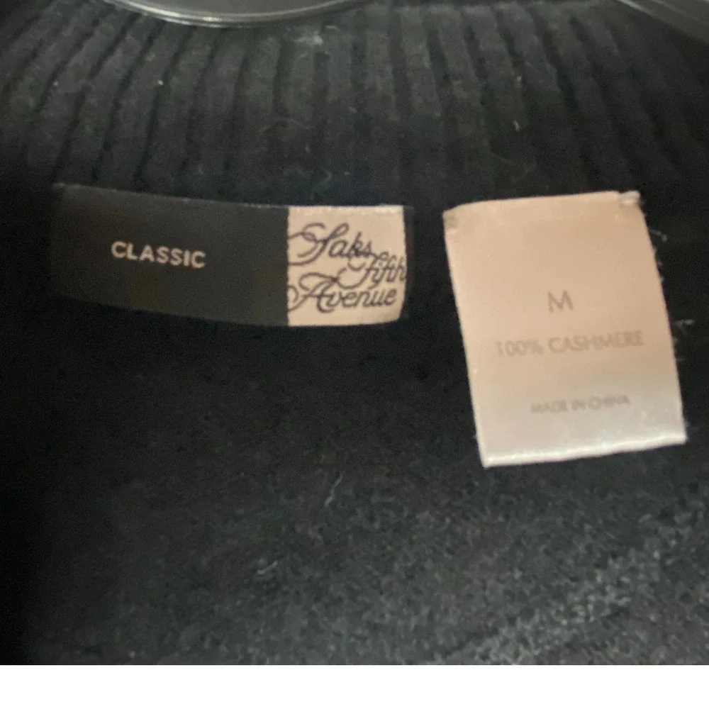 Saks Fifth Avenue Classic Black Cashmere Zip Up Cardigan Sweater Womens M damage